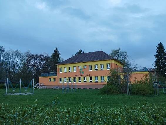 Fotogalerie • Venkovní posilovna DDM Dráček (Venkovní posilovna) • Mapy.com
