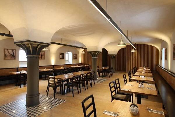 restaurace cvikov
