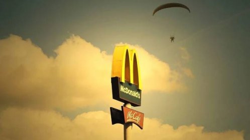 McDonald ́s založil Čechoameričan Ray Kroc. Anebo ho ukradl?
