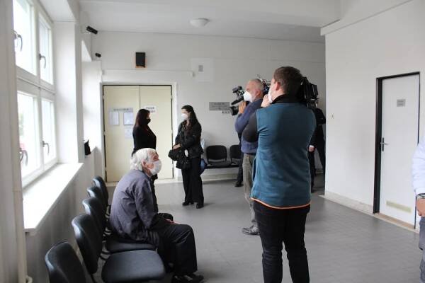 Kauza z Pardubické nemocnice pokračuje. Lékaři se necítí být vinní