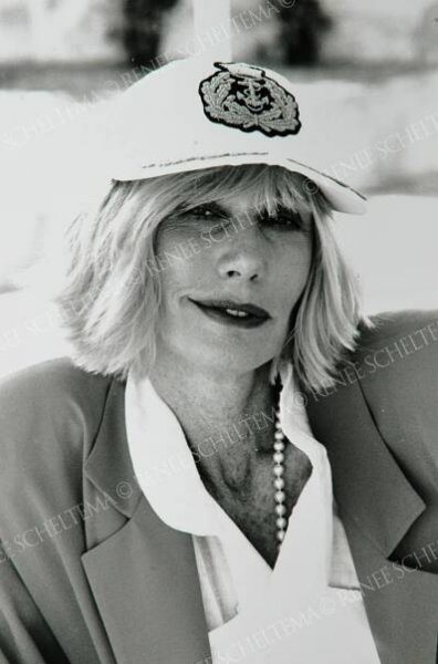 Celebrities - Renee Scheltema