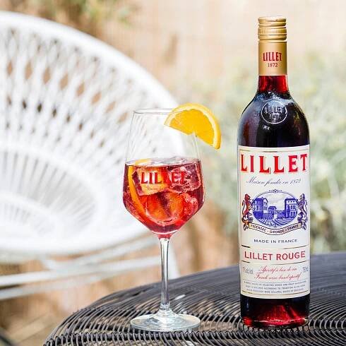 Lillet Rouge Tonic: our classic cocktail with Lillet Rouge