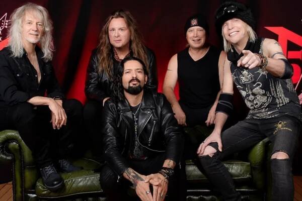 Michael Schenker, Michael Kiske a členové RAINBOW uctívají Dia | Spark Rock Magazine