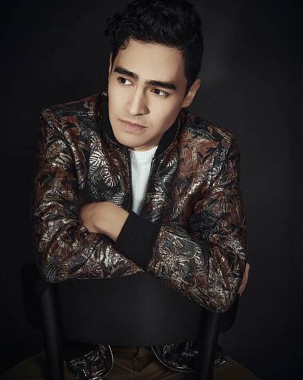 Mixed Asian Media–Troy Iwata: A Taste of Both During the Holidays 