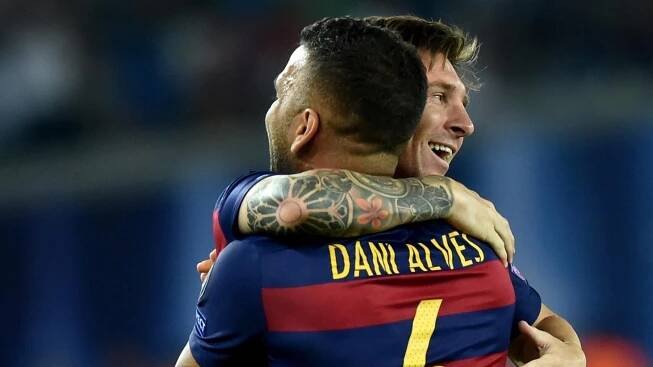 Messi, Alves among Super Cup record-breakers