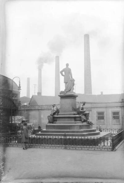 Alfred-Krupp-Denkmal (Krupp-Gussstahlfabrik) – Wikipedia