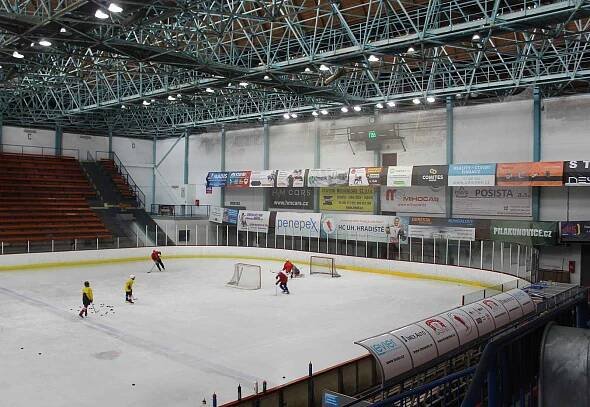 Zimní stadion v Hradišti čeká demolice. Teď vybírají zhotovitele stadionu nového