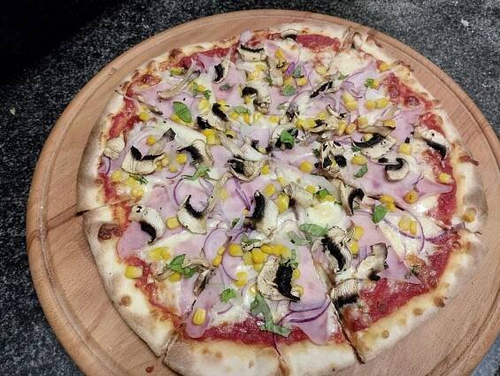 Pizza restaurace Sportovní chata - Restaurace Smržovka | Arabská, Česká, Italská & Turecká kuchyně blízko mě | Zamluvit