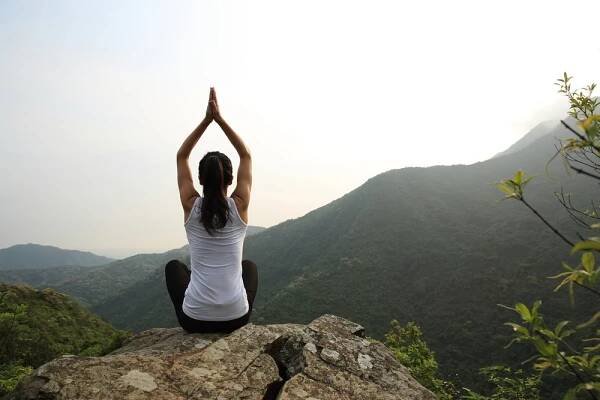 12 Karma Yoga Quotes: Inspiring Words For A Mindful Life