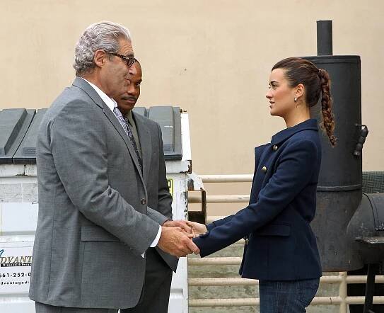 Námořní vyšetřovací služba - Cizí nepřítel, část první - Z filmu - Michael Nouri, Cote de Pablo