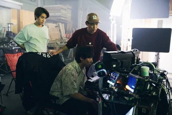 Woo-shik Choi, Seong-hyeon Yoon, Je-hoon Lee - Čas lovit - Z natáčení