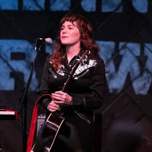 Jenny Lewis Cancels 2022 Indoor Concerts Due to COVID-19