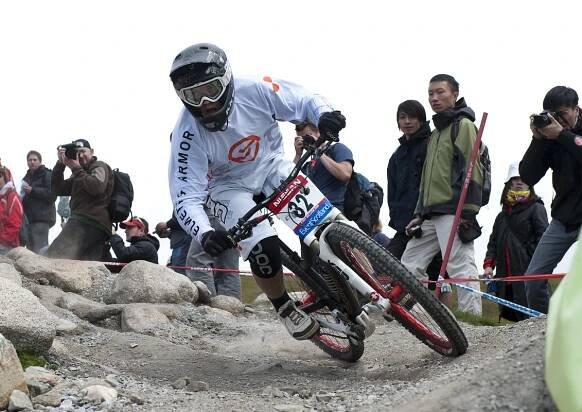Stephen Hughes // Gallery // World Cup DH 09 // Fort Bill