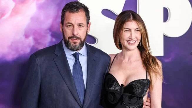 Nejlépe placeným hercem Hollywoodu je Adam Sandler. Mezi ženami zvítězila představitelka Barbie Margot Robbie