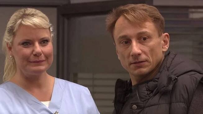Nestydatá hvězda Modrého kódu: Nahá řádila na pláži, na premiéře zabalená do »tapety«!