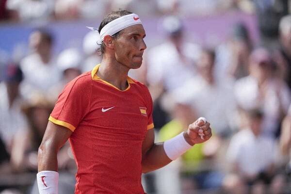 Nadal si zajistil už 60. souboj s rivalem Djokovičem. Na olympiádě v Paříži zdolal Fucsovicse