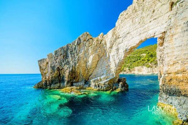4 Luxusní kamenné vily s dechberoucím výhledem na Želví ostrov, Zakynthos jedinečná investice | Reality.iDNES.cz 