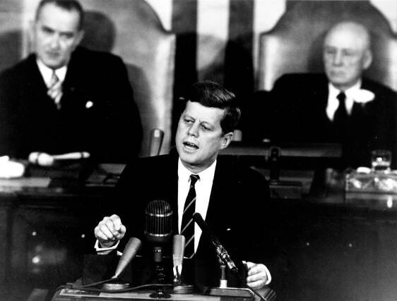 Rodinný klan Kennedyů se vrací do vrcholné americké politiky