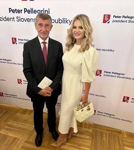 FOTO: Andrej Babiš s Monikou Babišovou se čím dál častěji objevují ve společnosti. – stránka 77