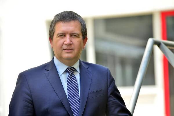 ANALÝZA: Hamáčkovo chucpe aneb jak vytočit lidovce