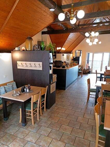 Otevřený voucher do Rybí restaurace Hůrka: 200–400 Kč na jídla i nápoje