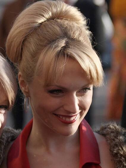 Soubor:Natalie Alison (2012).jpg – Wikipedie
