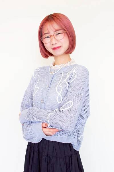 スタッフ紹介 - 美容院 ラシェンテ（La Sente） トータルビューティー Aujua認定サロン ｜ 神戸（居留地） 西宮（北口・甲子園口） 北摂（宝塚・川西・箕面・高槻）