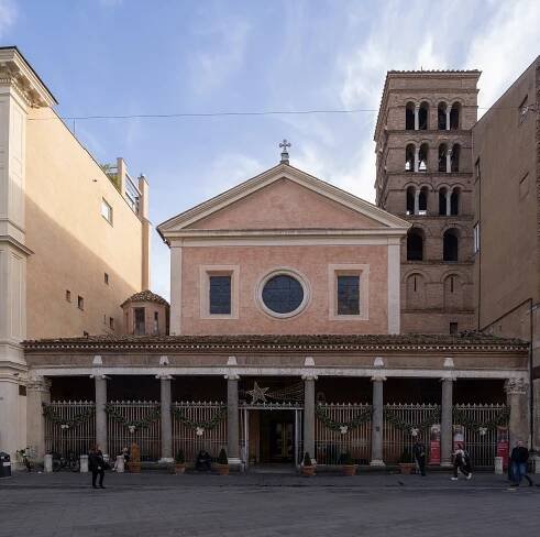 Soubor:San Lorenzo in Lucina - esterno.jpg – Wikipedie