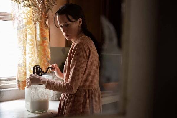 Chloe Pirrie - Ve jménu nebes - Ten jediný mocný a silný - Z filmu