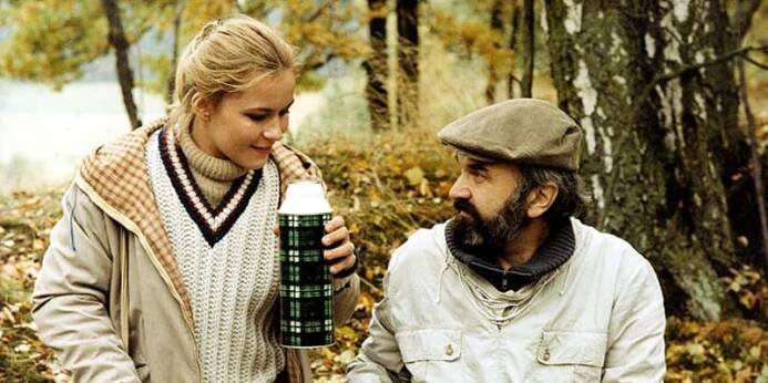 Ivona Krajčovičová se Zdeňkem Svěrákem ve filmu Co je vám, doktore?