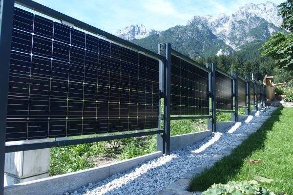 Video: Vertikální bifaciální stěny přinášejí revoluci ve fotovoltaice. Kdy  se objeví v Česku? — Solární Novinky
