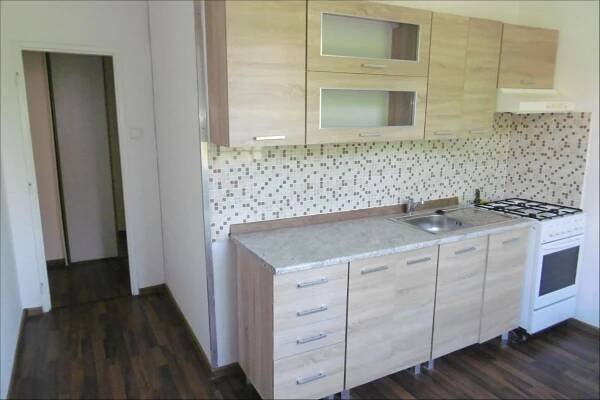 Pronájem bytu 2+1 55 m², Mladé gardy, Most, Ústecký kraj