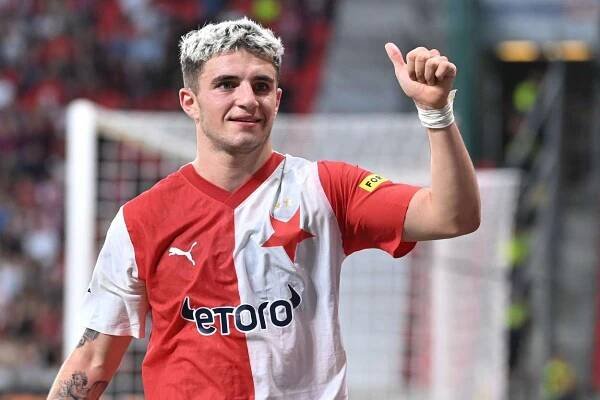 Christos Zafeiris Slavia Pavel Mazáč  CNC  Profimedia.jpg