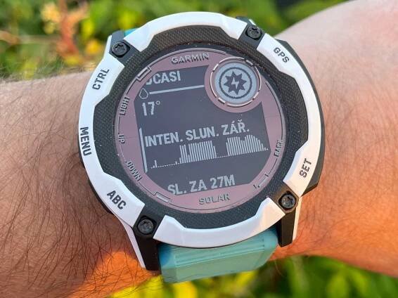 Nekonečná výdrž Instinct 2X Solar: Hodinky, s nimiž mi solární dobíjení konečně dává smysl