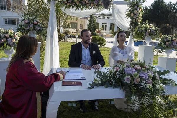 Görkem Sevindik, Hande Soral - Ateş Kuşları - Episode 16 - Z filmu