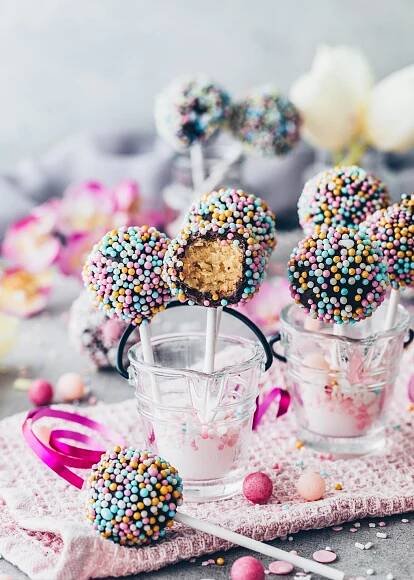 Cake Pops with chocolate and sprinkles