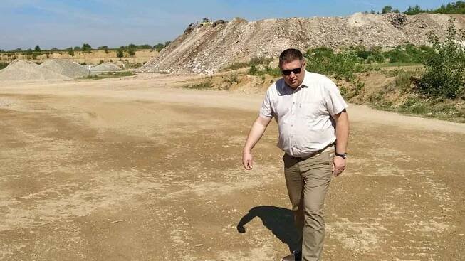 Božice odmítají skládku v pískovně. Ohrozí podzemní vody, zaznívá