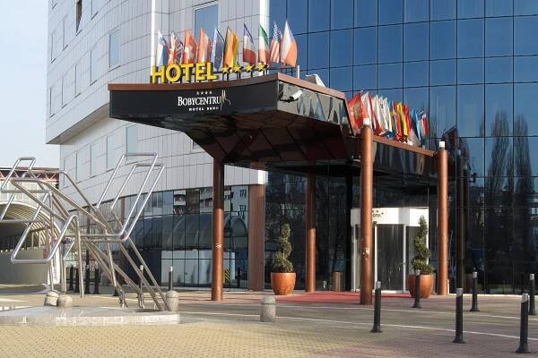 Soubor:Entrance of Bobycentrum Hotel in Brno, Brno-City District.jpg