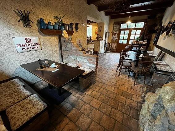 Hospůdka U Korunky | Restaurace Lednice