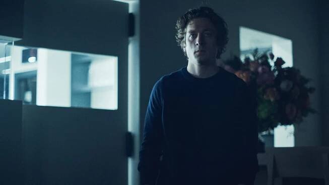 Jeremy Allen White in Medvěd (2022)
