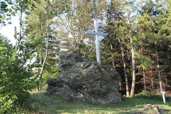  Gipfelkreuz am Hirschenstein