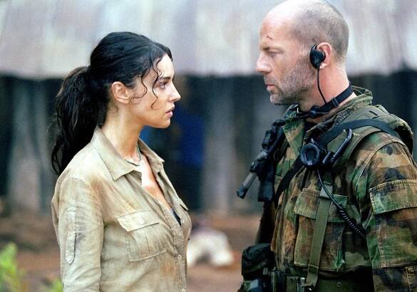 Slzy slunce - Z filmu - Monica Bellucci, Bruce Willis