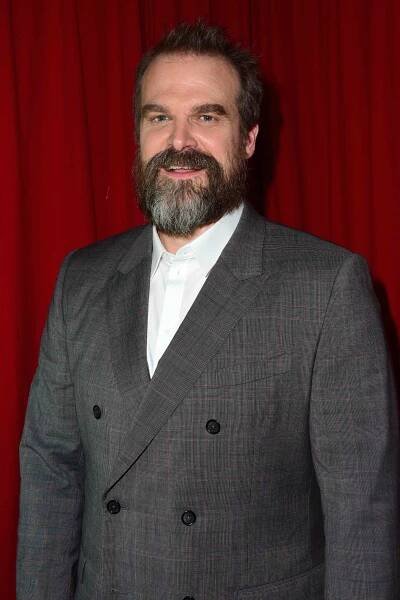 David Harbour Says Marriage to Lily Allen is âSo Greatâ: âWe Grow Closer and Closerâ