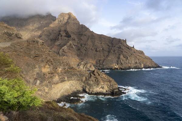 São Nicolau coastline (image by Mark Beaman)