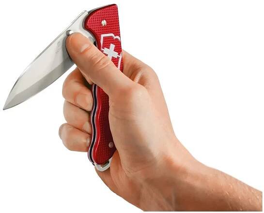 Nůž Victorinox Evoke Alox, Blue/Red 0.9415.D221 | Helveti.cz