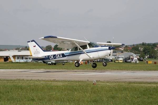 Slovácký Aeroklub Kunovice foto 1