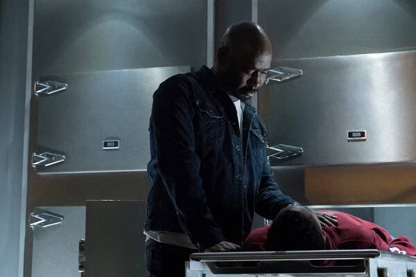 Lucifer - Hodně špatný boyfriend - Z filmu - D.B. Woodside