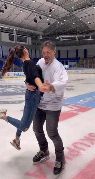 Ne Jágr, ale Prágr: Iva Kubelková baví internet tréninkovým videem ze StarDance i s rytířem z Kladna
