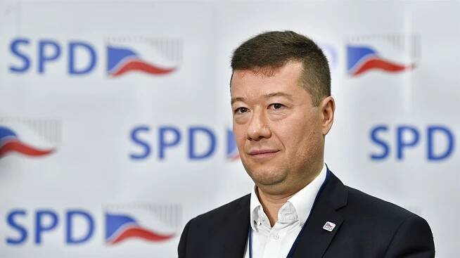 Dvojí metr SPD. Politické neziskovky odmítá, sama na jednu čerpá miliony