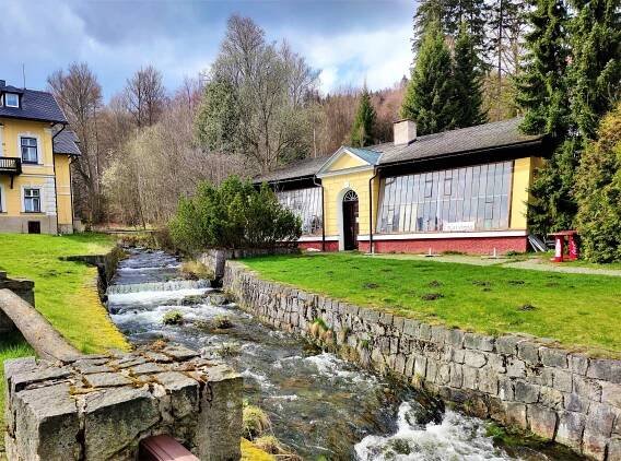 Fotky - Vesnická památková zóna Karlova Studánka - 25.04.2023